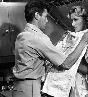 Операция «Нижняя юбка» (1959)